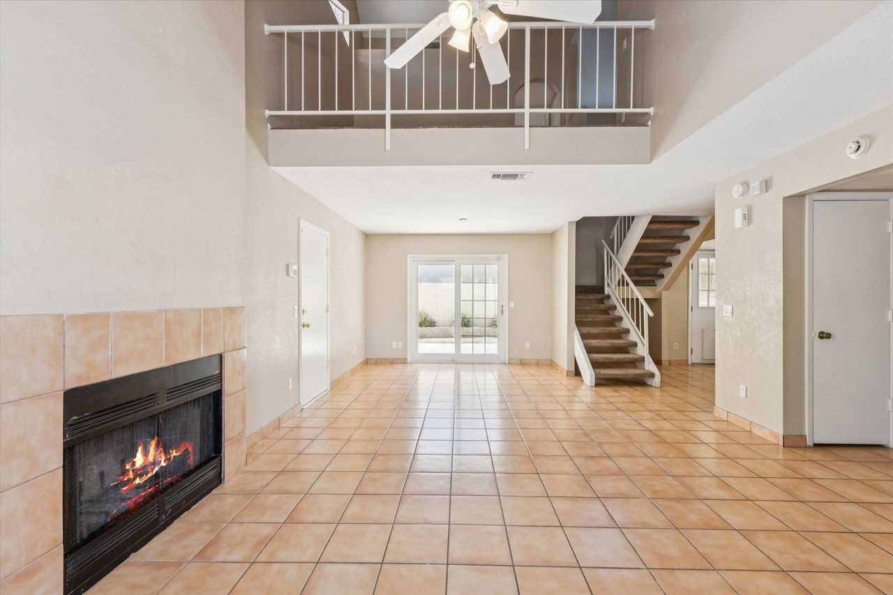 1743 E Tara Dr - Photo 4 of 20