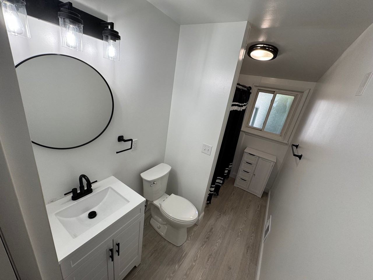 112 Longacre Ave - Photo 3 of 20