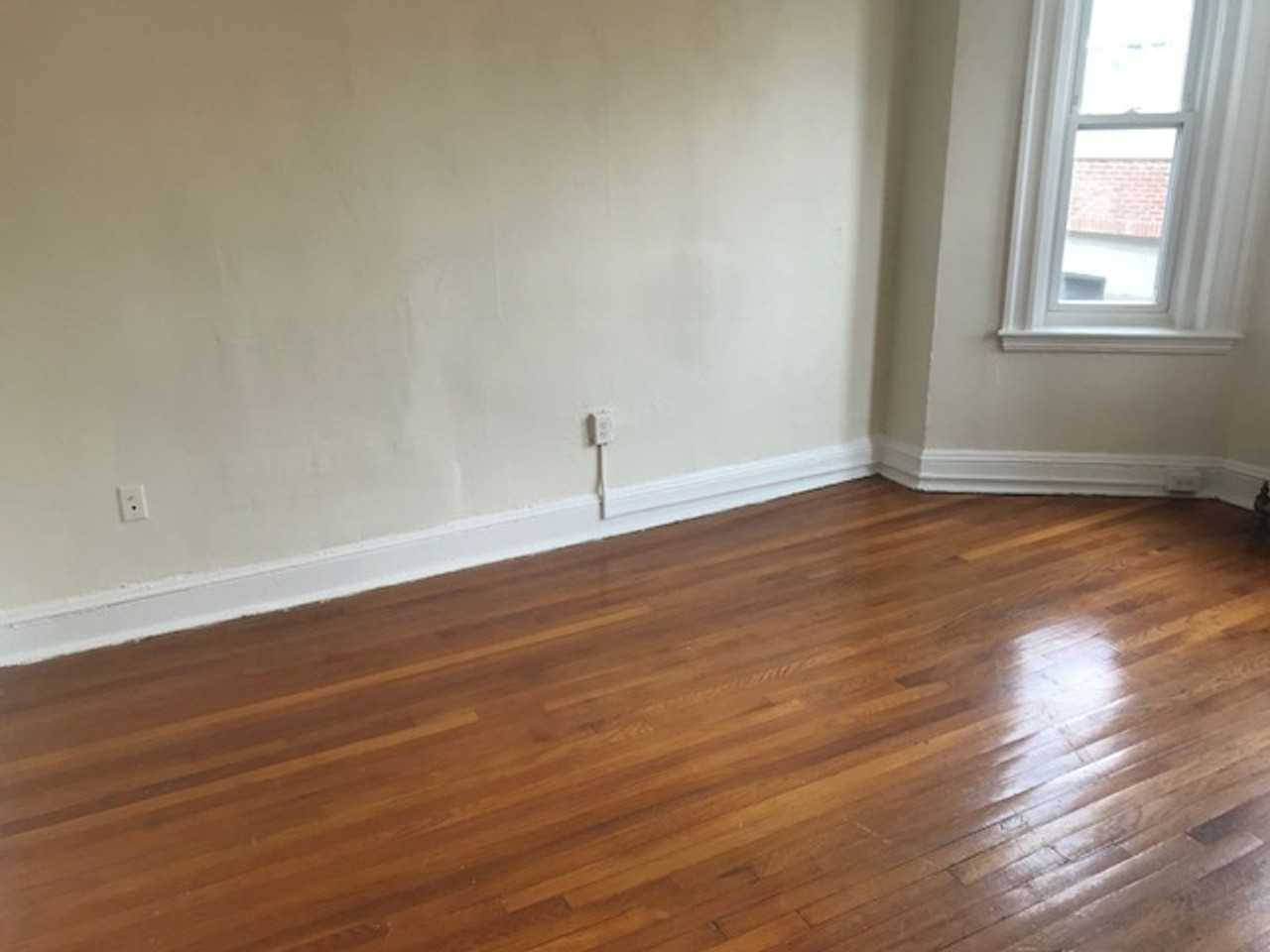 4 Boylston St - Photo 4 of 7