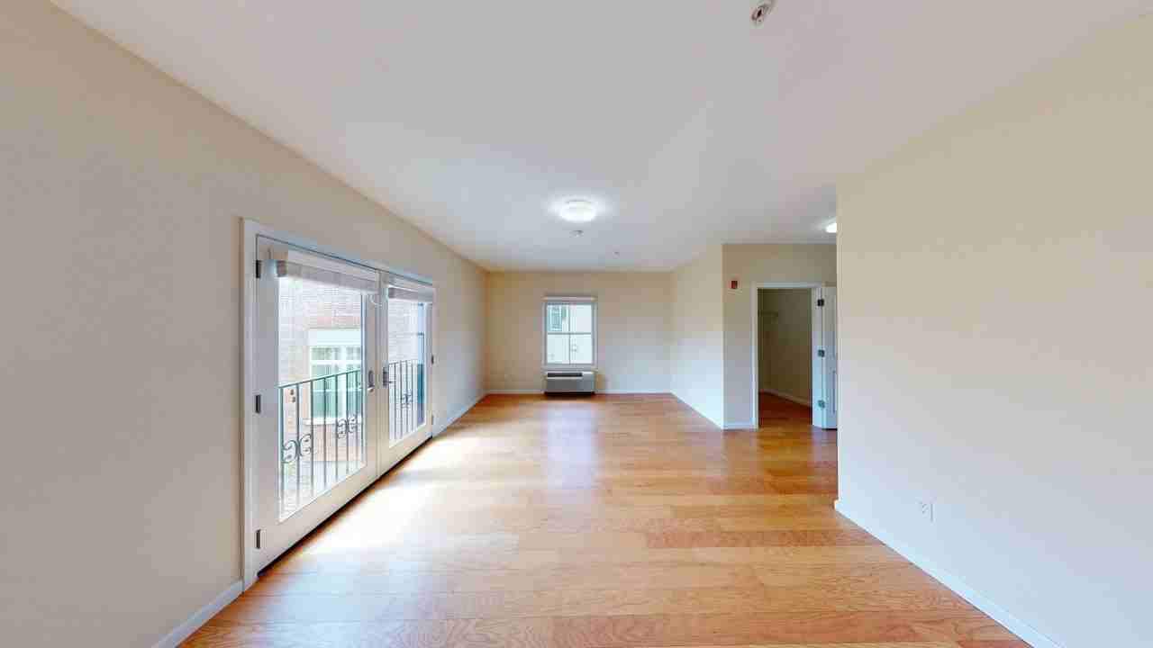 Golden Hill Street Apartments - Photo 5 of 13