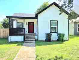 featured image of 1308 N 6th St