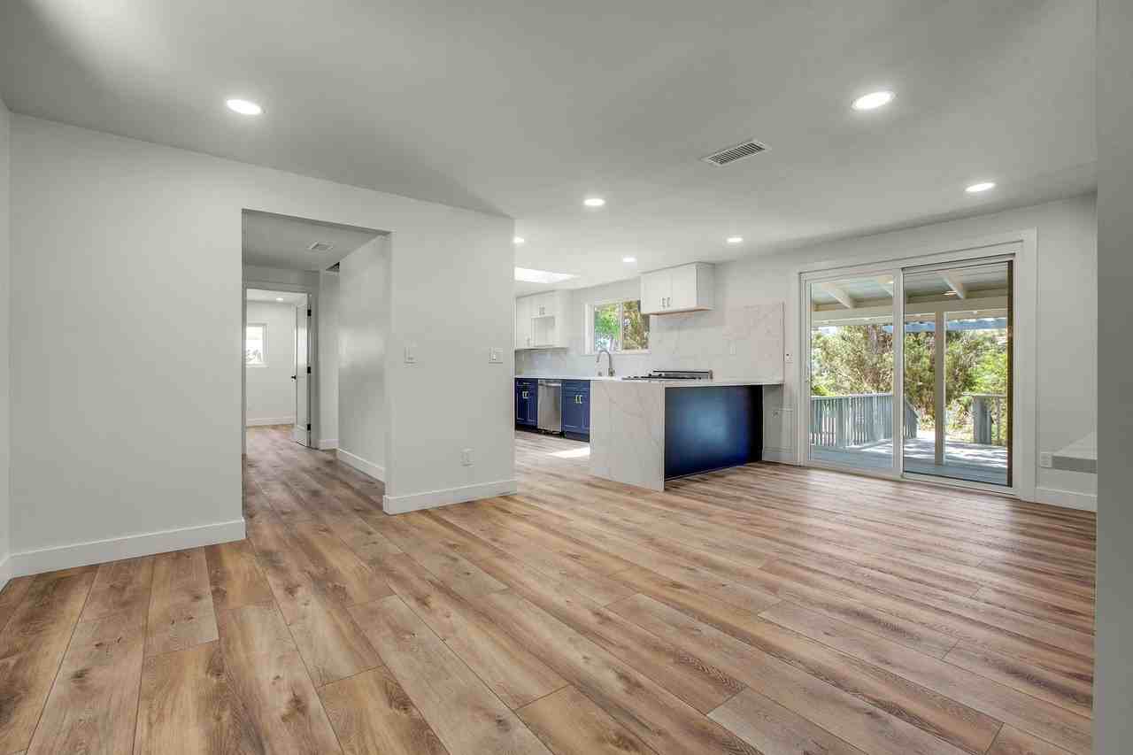 1162 Pebble Springs Ln - Photo 7 of 22