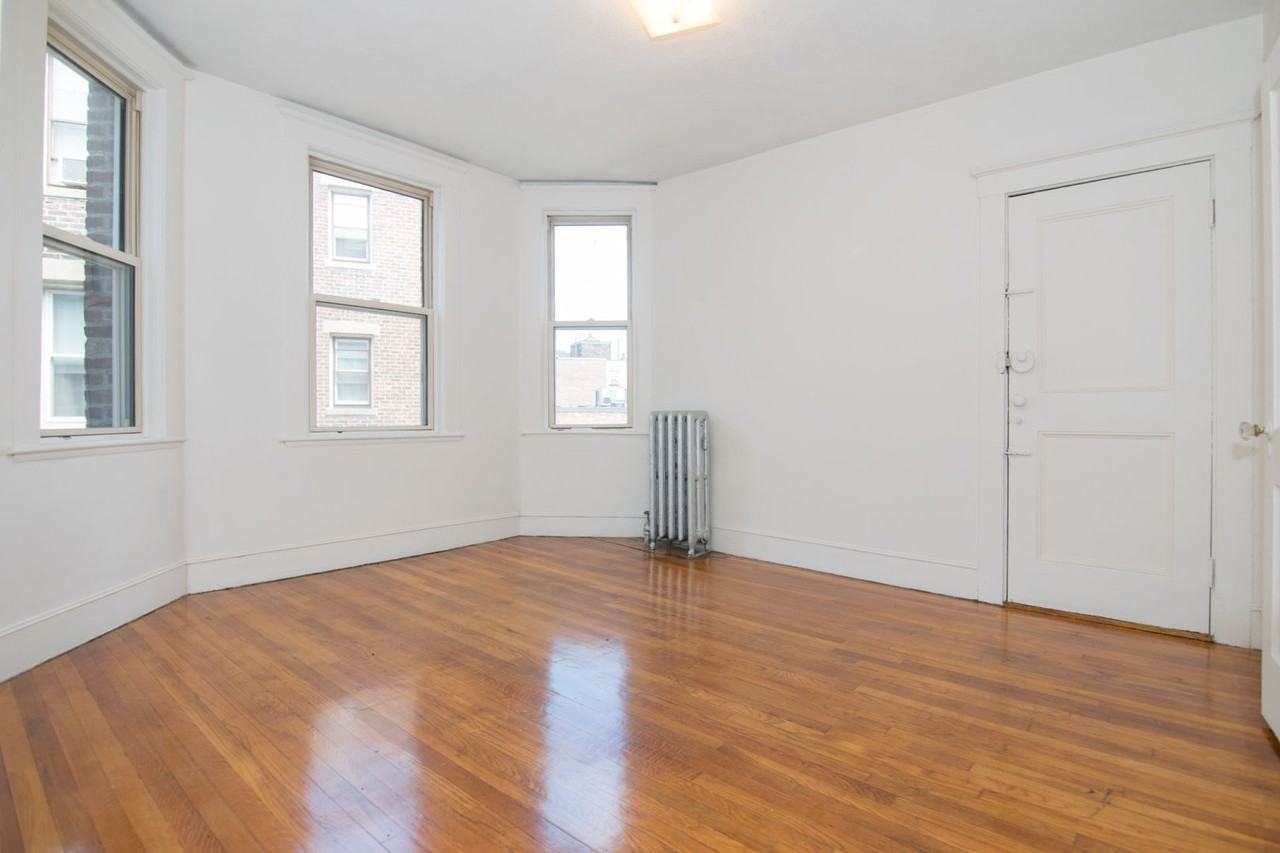 13 Scottfield Rd - Photo 2 of 15
