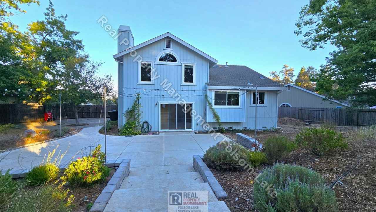107 Oneill Ct - Photo 2 of 3