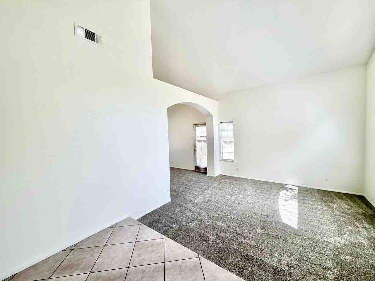 25188 Via Las Lomas - Photo 7 of 44
