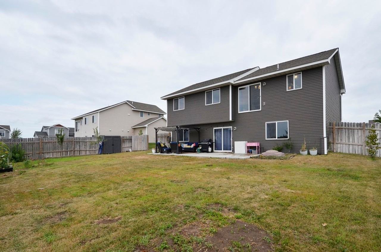 20151 Truman Dr - Photo 2 of 20