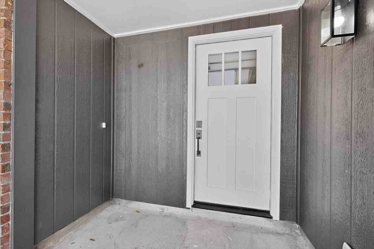243 Woodhurst Dr - Photo 6 of 47