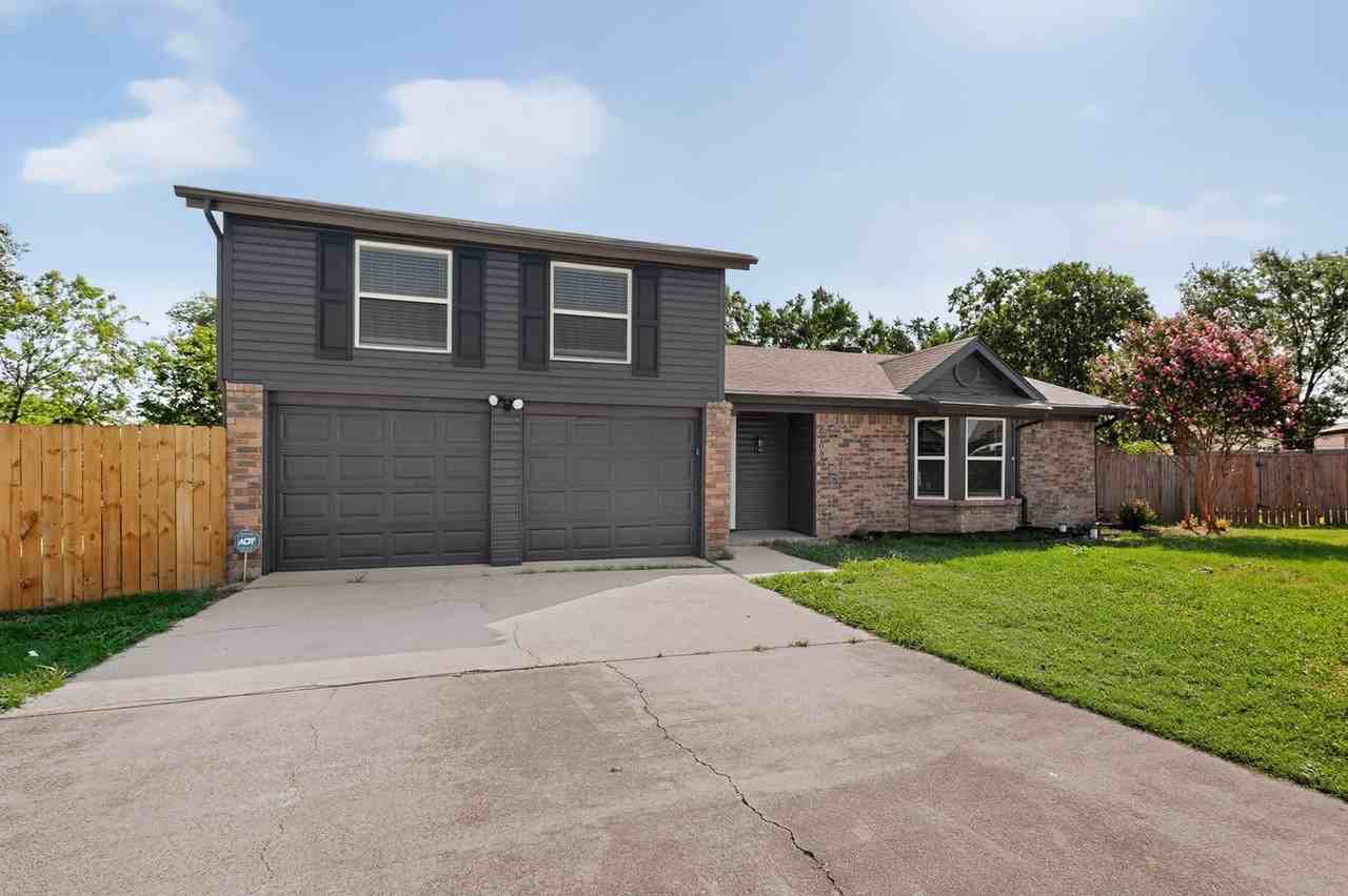 6708 Johnnie Ct - Photo 4 of 46