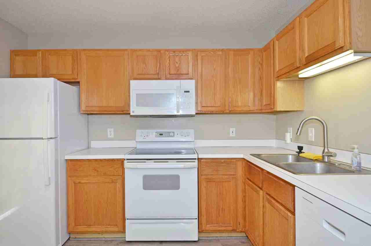 1926 Kyle Way - Photo 7 of 15