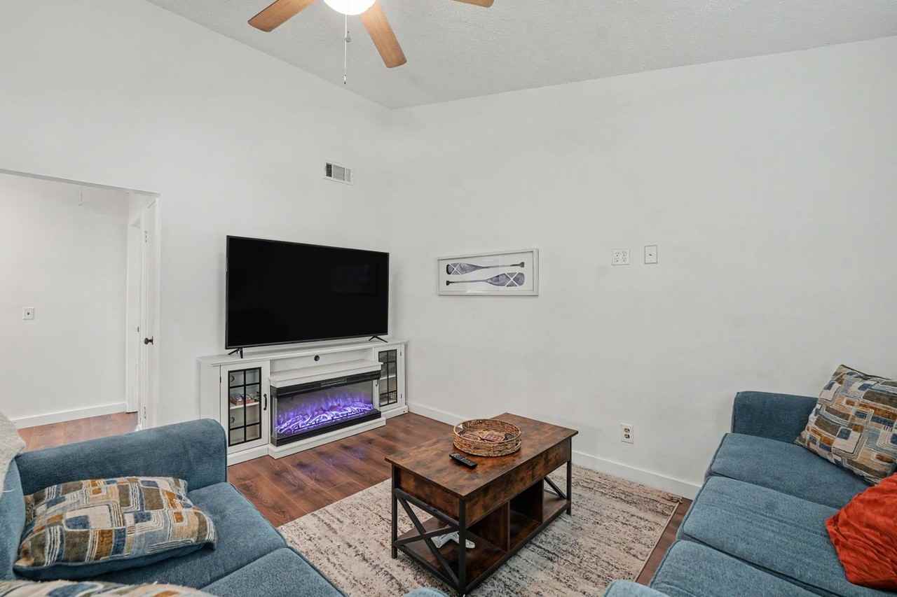 107 Quail Forest Ct - Photo 3 of 26