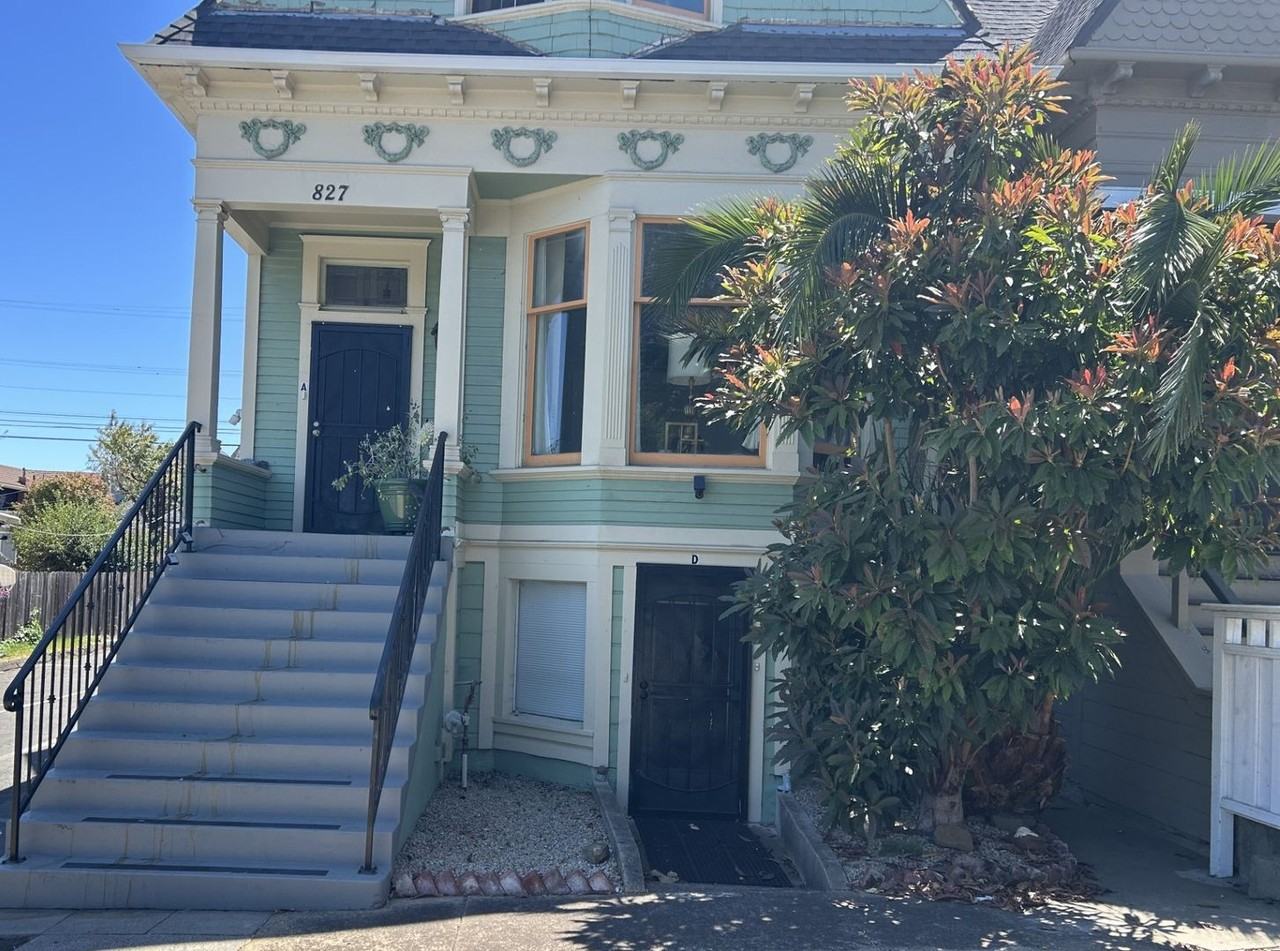 827 Georgia St