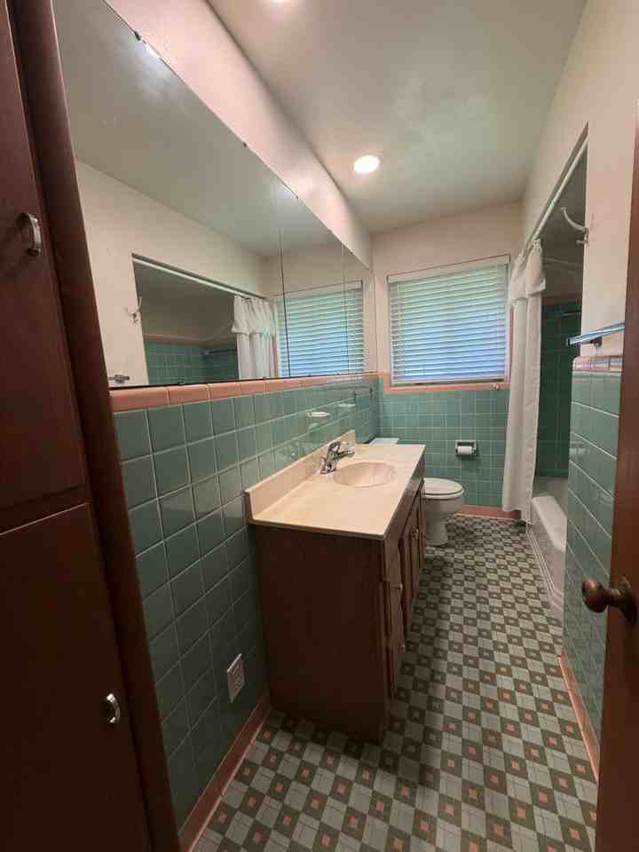 926 Laurelwood Rd - Photo 6 of 13