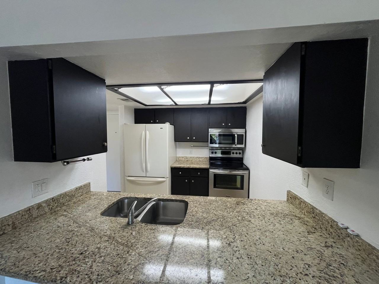 14120 E Temple Dr #Y06 - Photo 3 of 18