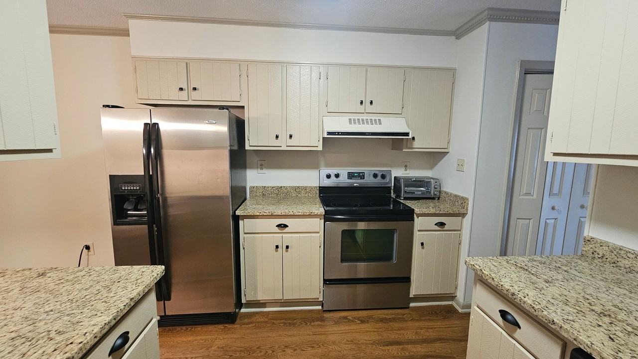 91 Edgemont Ave #4 - Photo 6 of 21