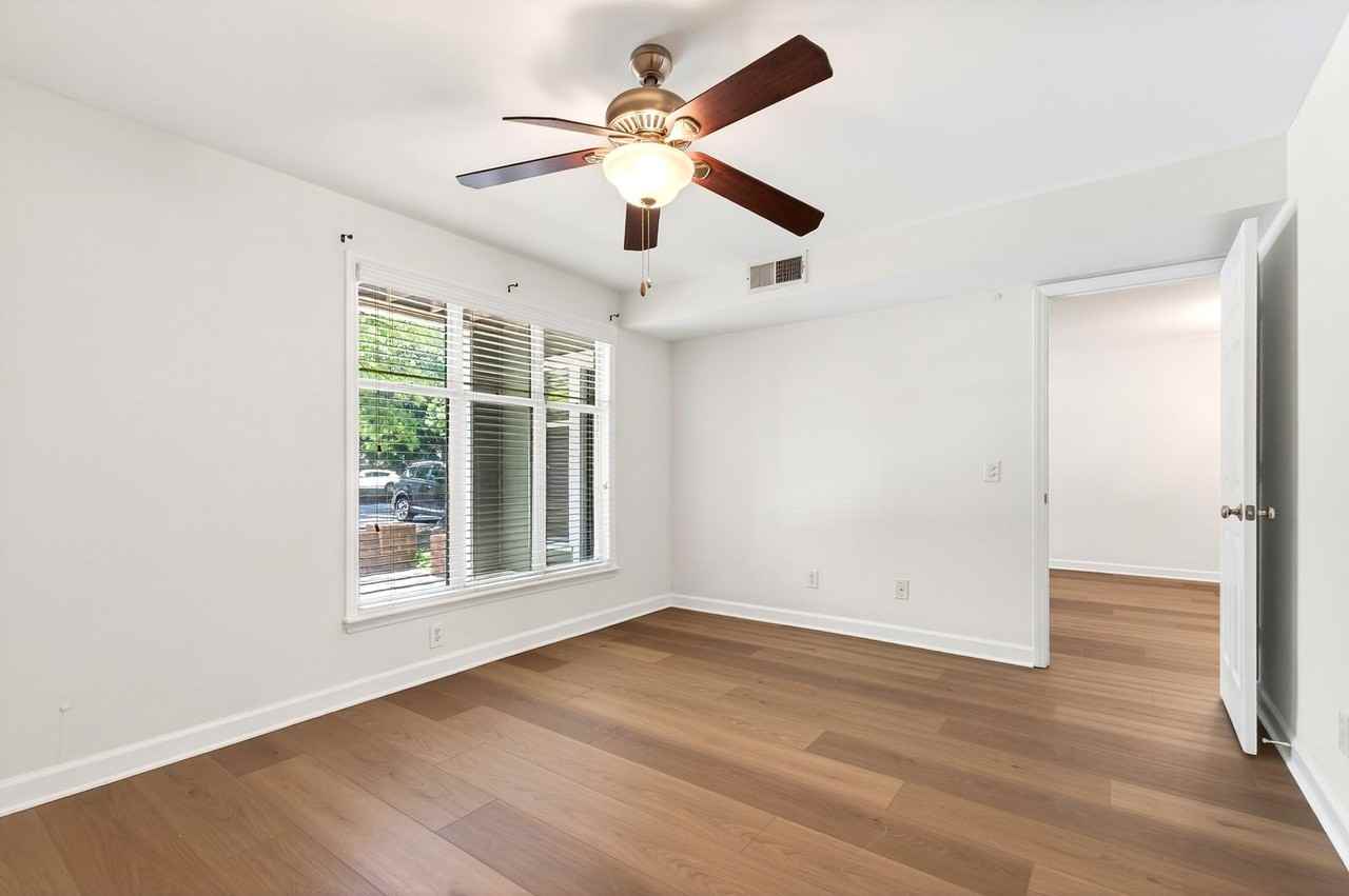 1010 Nicholwood Dr #103 - Photo 3 of 40