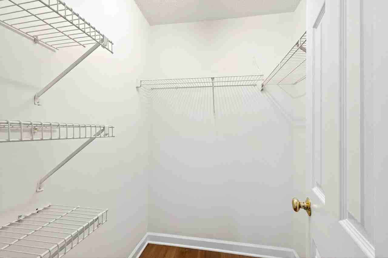 1010 Nicholwood Dr #103 - Photo 5 of 40