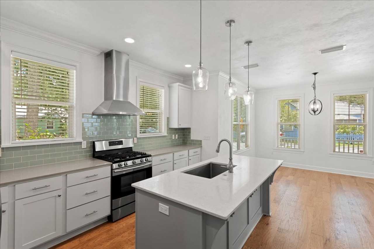 619 Nw 3rd St - Photo 7 of 31