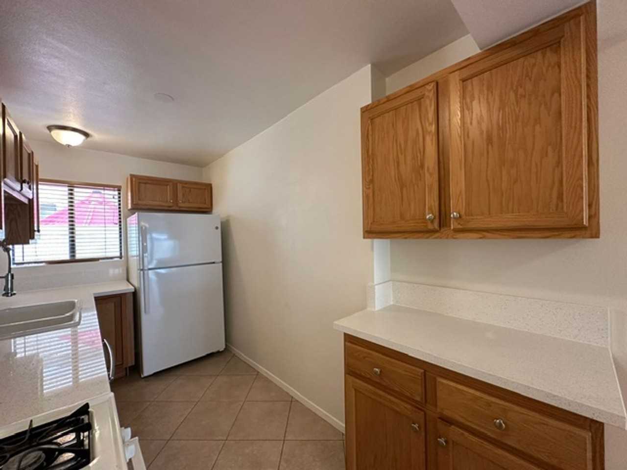 22865 Del Valle St #6 - Photo 6 of 28