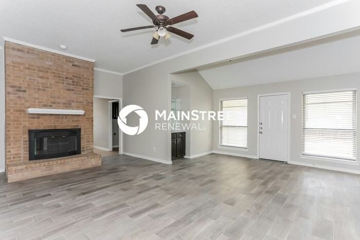 1016 Placid Dr - Photo 2 of 16