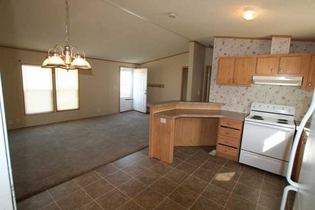 110 White Oak Dr - Photo 2 of 9