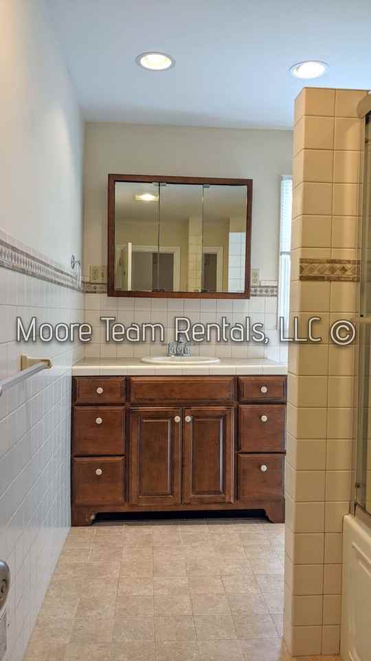 2612 Haywood Rd - Photo 7 of 21