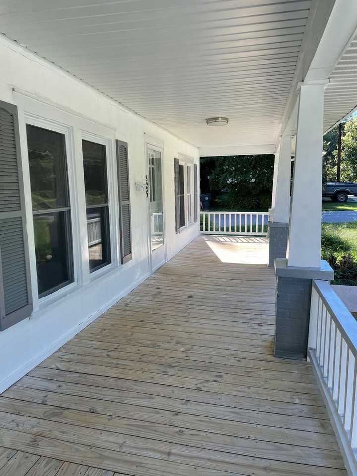 825 Dixon Ave - Photo 3 of 24
