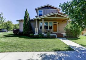 featured image of 1530 Nw Hickory Pl