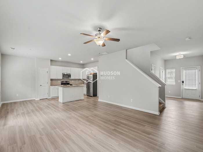 302 S Fortune Way - Photo 6 of 22