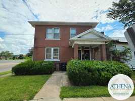 featured image of 200 S Spanish St