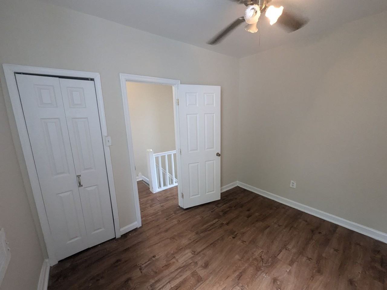 232 E Garrett St - Photo 5 of 13