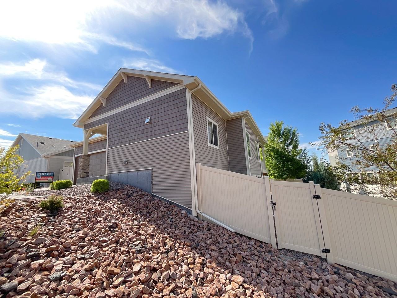 6706 Golden Briar Ln - Photo 3 of 41