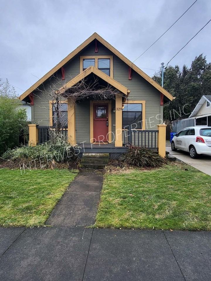 329 Se 79th Ave - Photo 2 of 21