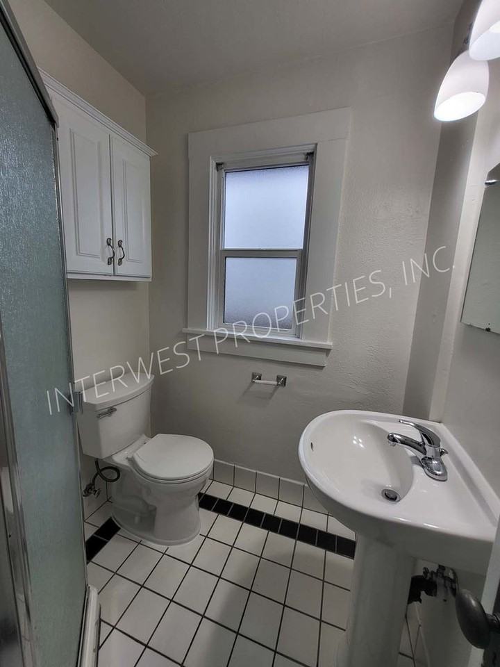 329 Se 79th Ave - Photo 7 of 21