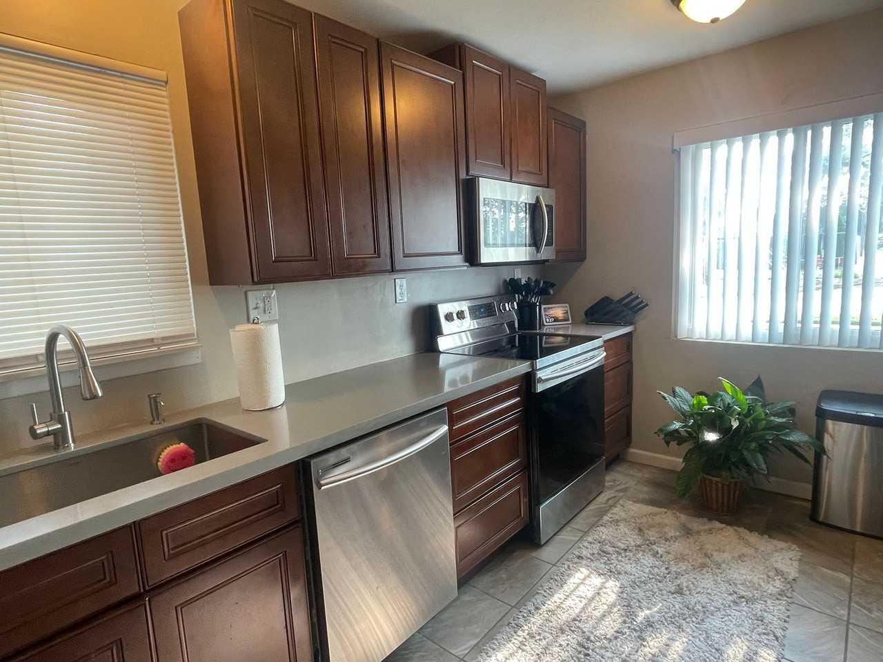 27085 Lorenz St - Photo 3 of 13
