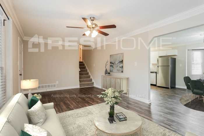 136 Amber Ln - Photo 5 of 18