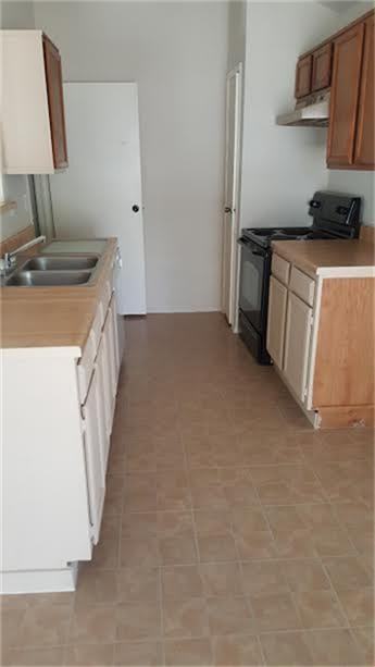 6717 Greenyard Dr - Photo 3 of 10