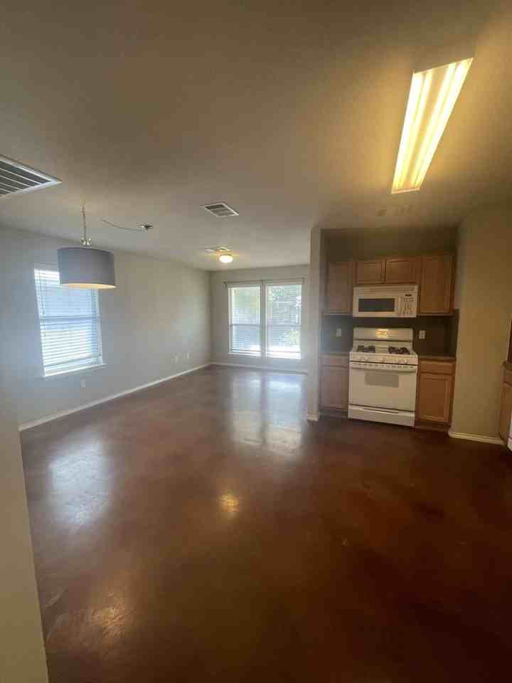 4504 Secure Ln - Photo 3 of 15
