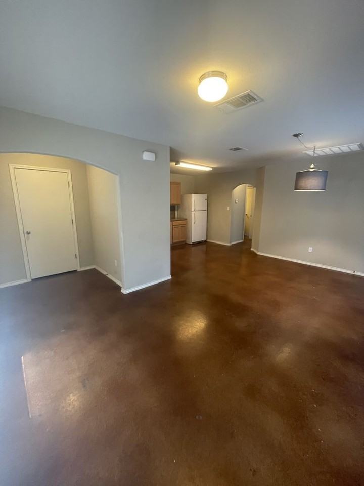 4504 Secure Ln - Photo 5 of 15
