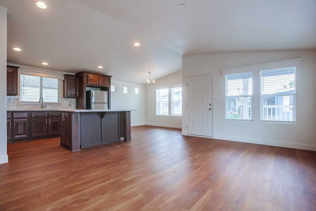 1219 E Barham Dr #80 - Photo 4 of 32