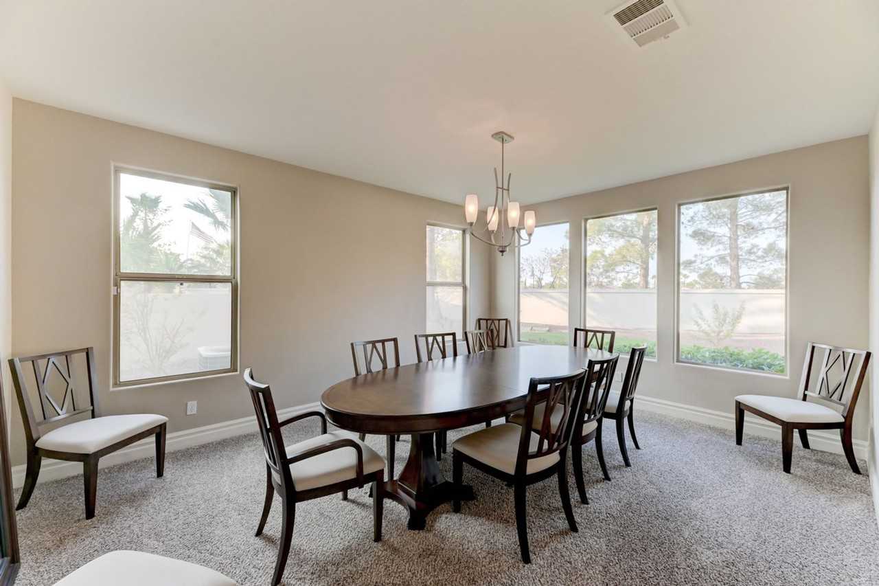 5 Chateau Whistler Ct - Photo 6 of 27