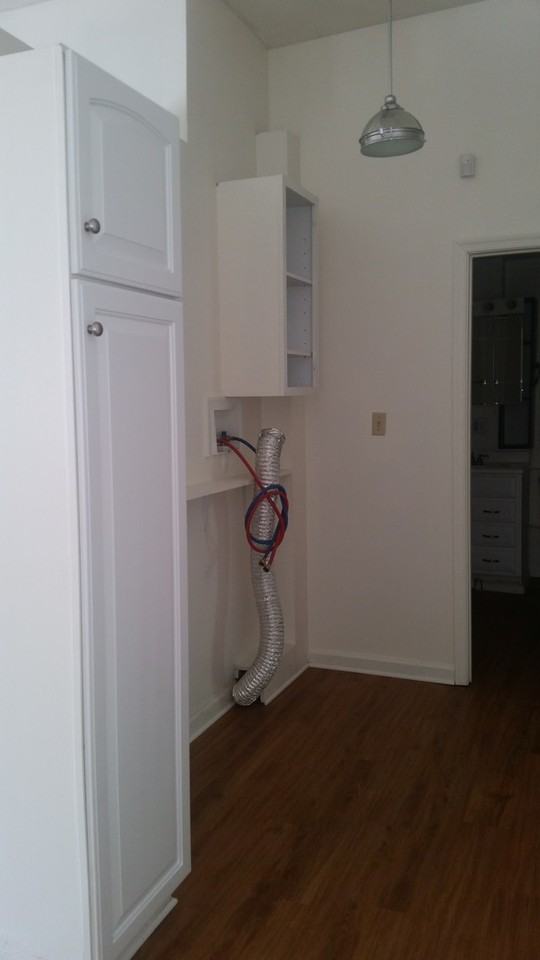 345 Rick St - Photo 6 of 10