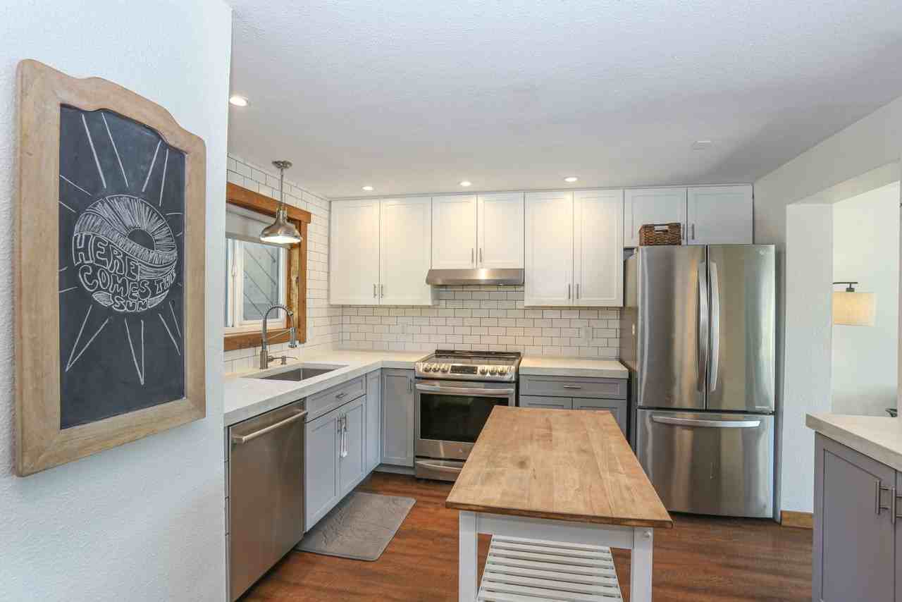 1258 Baldy Rd - Photo 5 of 26
