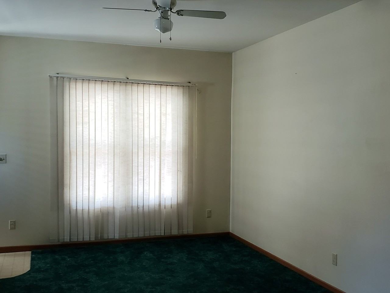 718 Washington St - Photo 5 of 18
