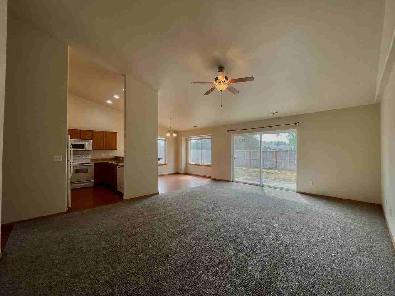 310 E 28th Ave - Photo 2 of 15