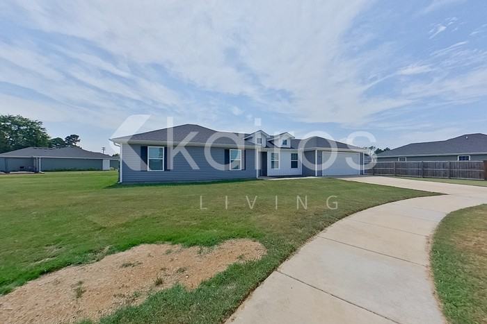 202 Fieldstone Cir Sw - Photo 2 of 22