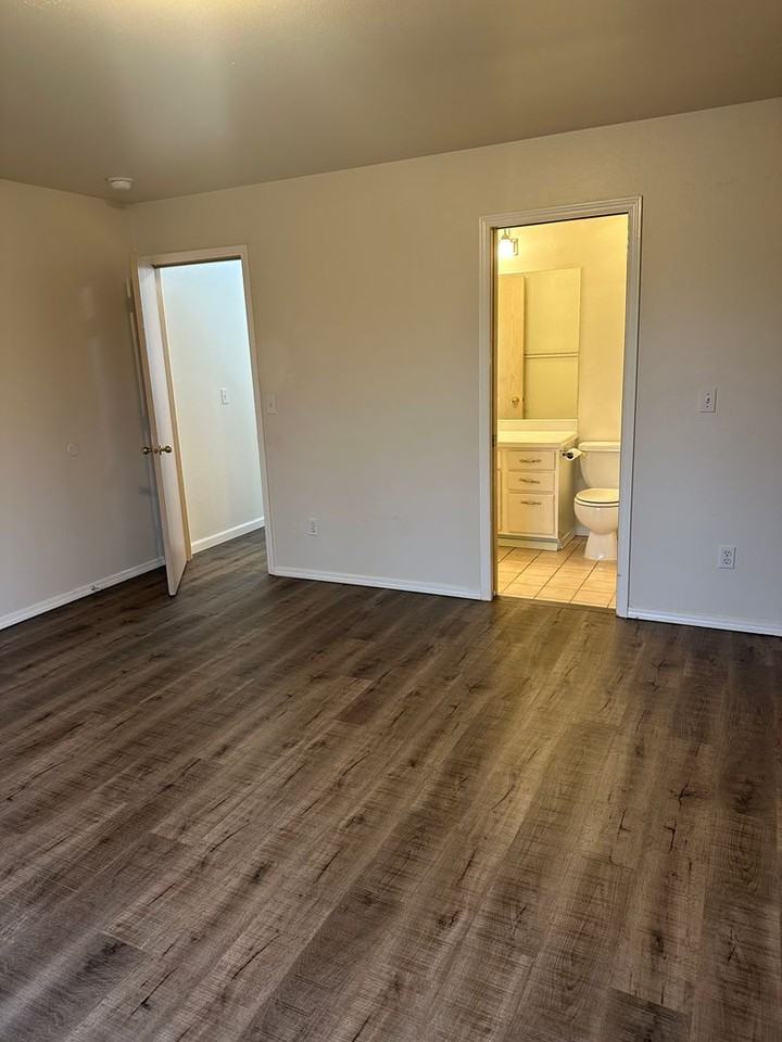 4018 Sycamore Loop - Photo 6 of 23