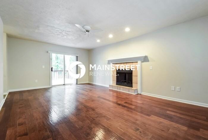2390 June Springs Dr Sw - Photo 2 of 18