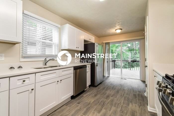 2390 June Springs Dr Sw - Photo 5 of 18