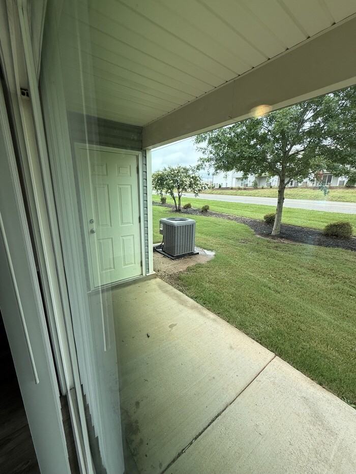 2097 Wiggins Village Dr - Photo 4 of 18