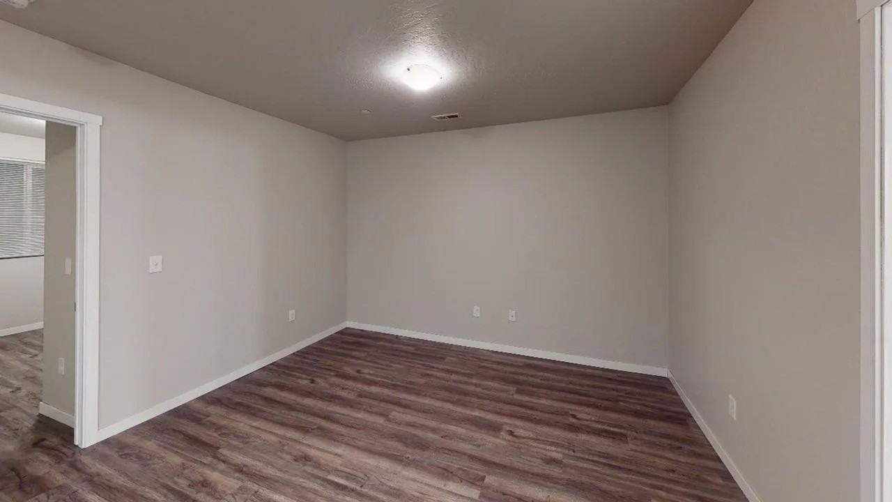 466 Constitution Blvd - Photo 2 of 10